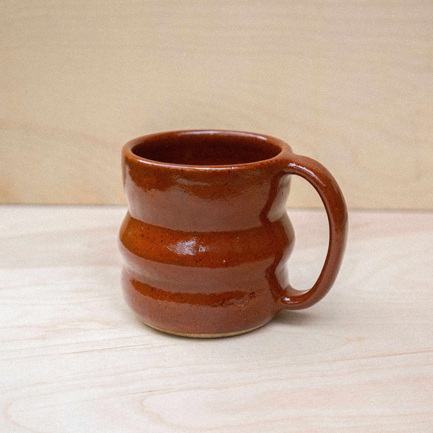 curvy mug 01