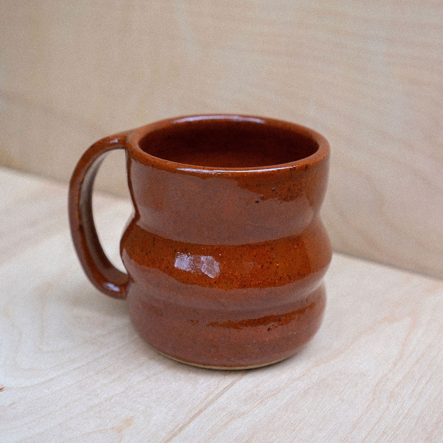 curvy mug 01