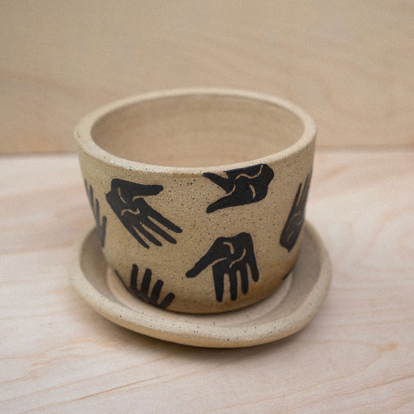 lend a hand planter 02